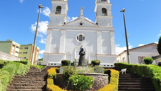 Igreja Nossa Senhora do Caravaggio de Ana Rech